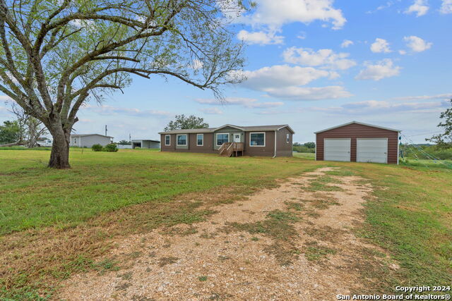 Details for 41 Private Road 3942, Gonzales, TX 78629