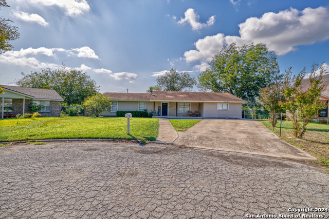 Details for 317 Studer Park, Uvalde, TX 78801