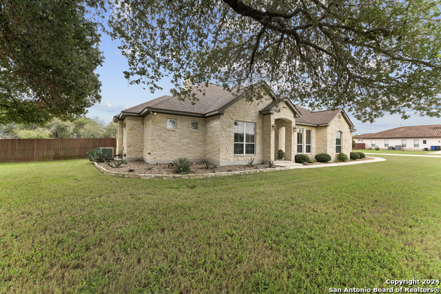 Image 11 of 40 For 133 Vintage Ranch Cir