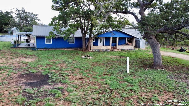 Details for 524 Elmwood Dr, Bandera, TX 78003