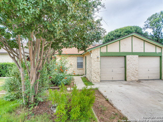 Details for 815 Adler St, Boerne, TX 78006