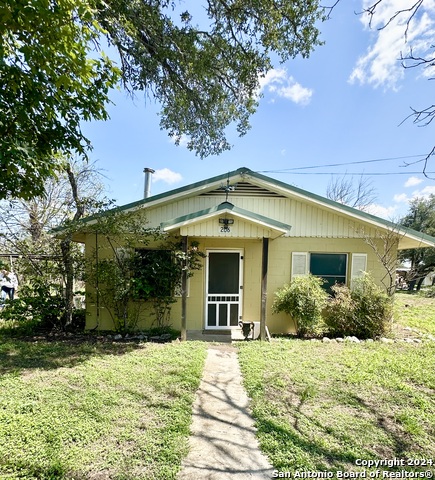 Details for 306 Broadway Street S, Rocksprings, TX 78880