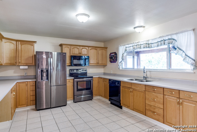 Listing photo id 11 for 142 Spyglass Rd