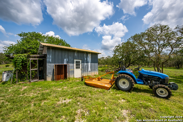 Image 11 of 37 For 155 Ranchland Dr