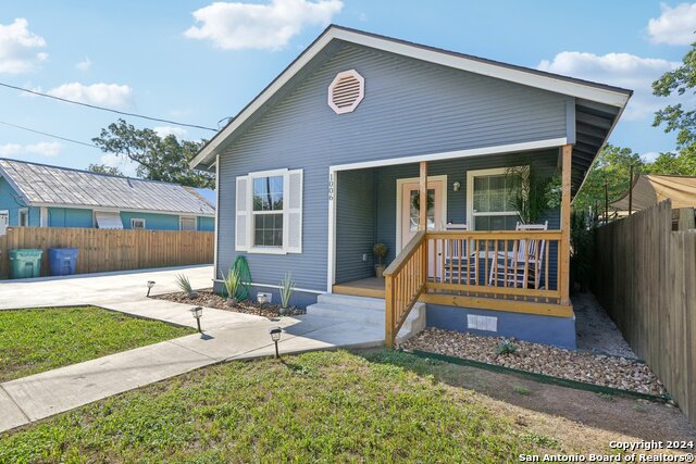 Details for 1006 Center St, San Antonio, TX 78202