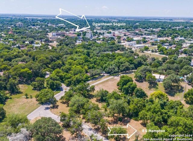 Details for 8 Hampton Dr E, Seguin, TX 78155