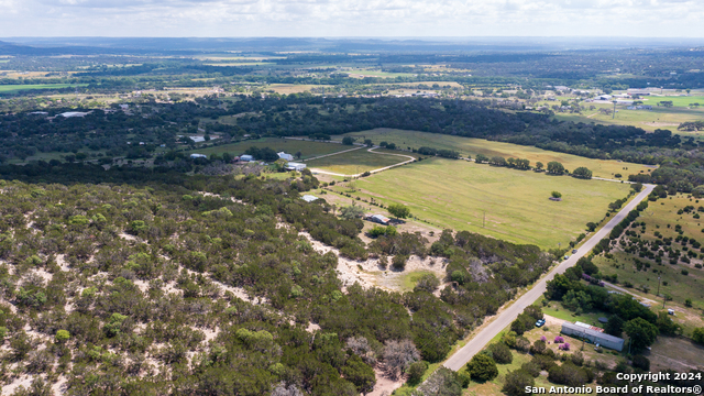 Image 60 of 78 For 10 Sky Line Dr