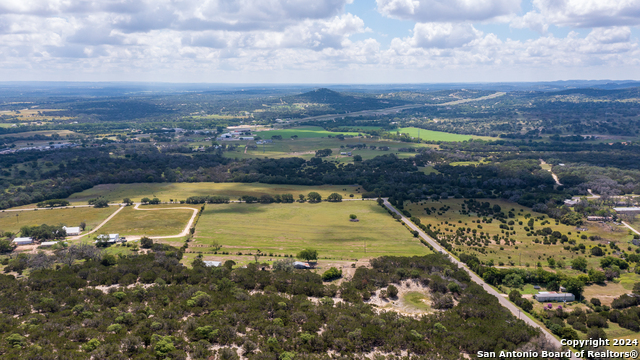 Image 65 of 78 For 10 Sky Line Dr