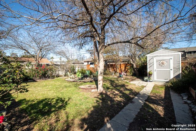 Listing photo id 19 for 339 Donaldson Ave