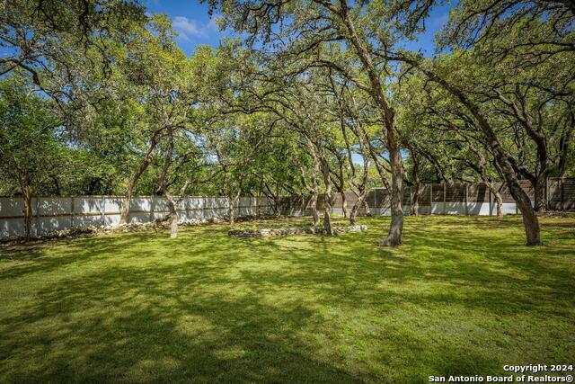 Listing photo id 63 for 119 Canyon Oaks Dr