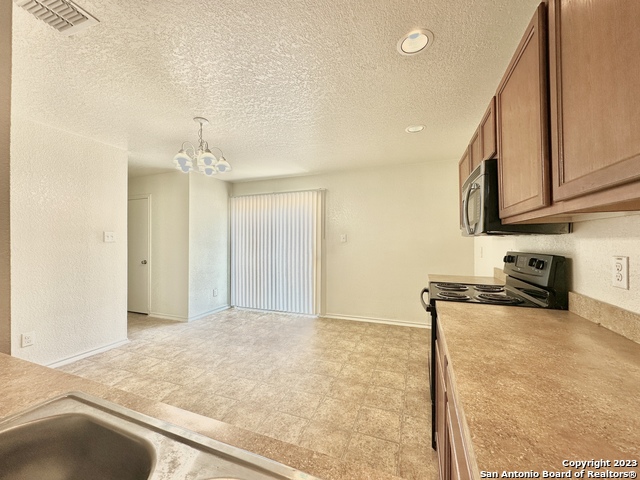 Image 10 of 26 For 5519 Harefield Dr