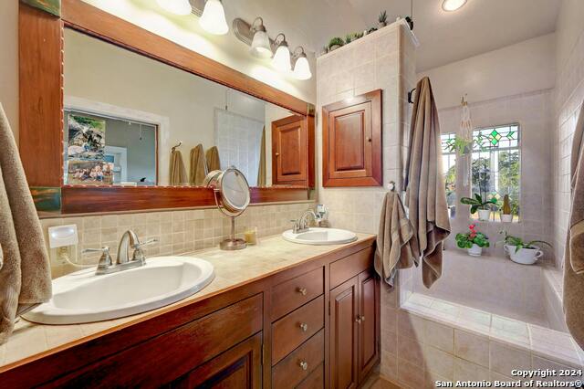 Listing photo id 36 for 310 Oak Ridge