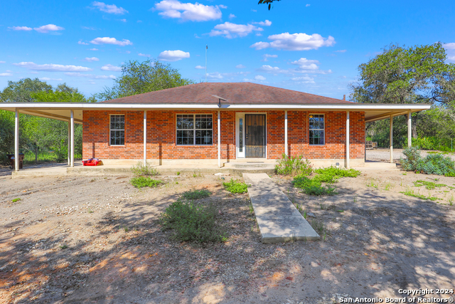 Details for 981 Woodland Hills Rd, Poteet, TX 78065