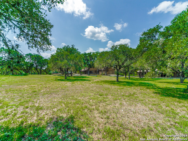 Details for 511 Tomahawk Trl, Hill Country Village, TX 78232