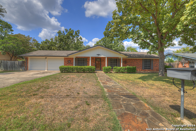 Details for 1329 Azalea Ln, New Braunfels, TX 78130