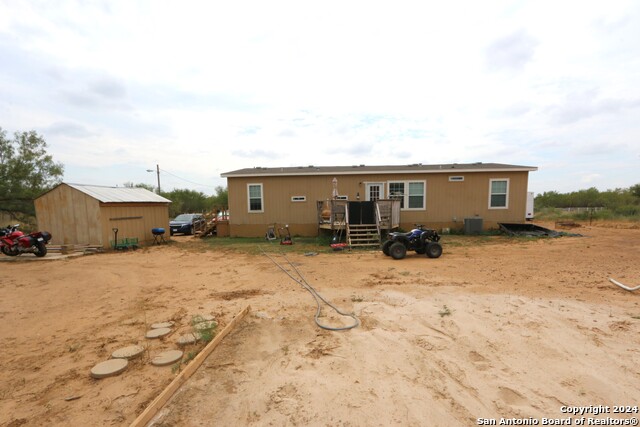 Listing photo id 21 for 104 County Road 2669