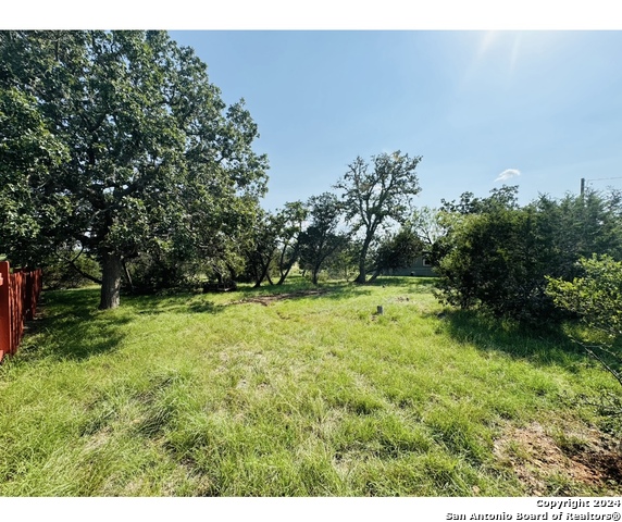 Listing photo id 2 for 0 Pr 1518  