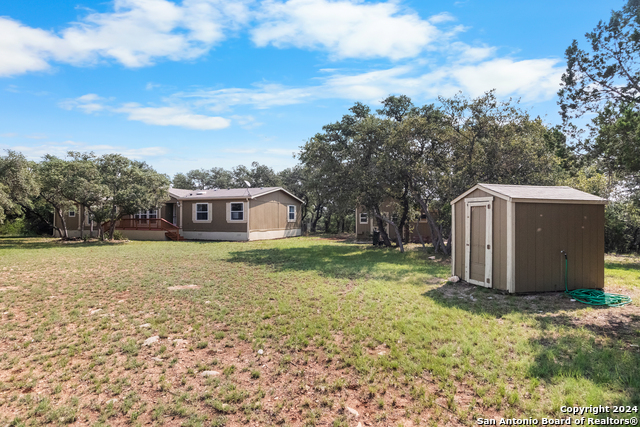 Details for 943 Deer Forest Dr West, Pipe Creek, TX 78063