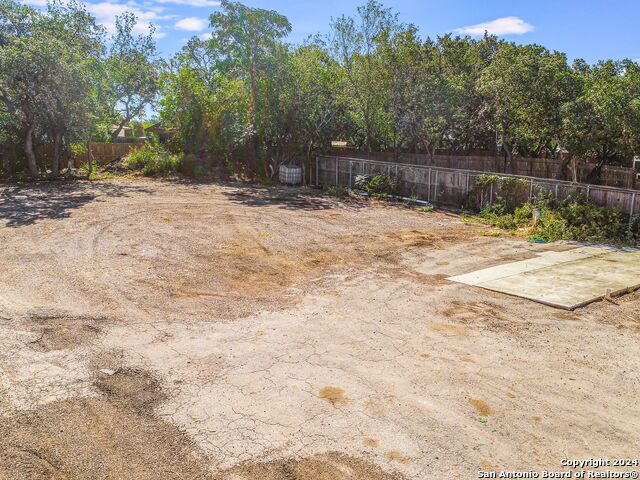 Image 6 of 11 For 7510 Tezel Rd