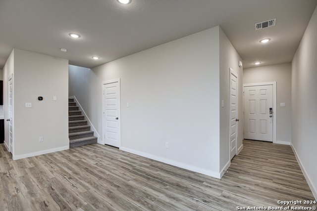 Image 4 of 30 For 2543 Rambo Drive
