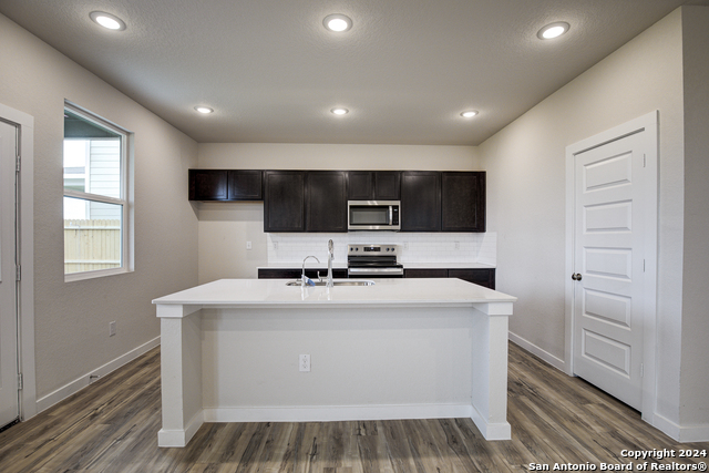 Image 9 of 30 For 2543 Rambo Drive