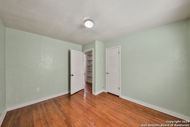 Image 16 of 40 For 406 Gardina St