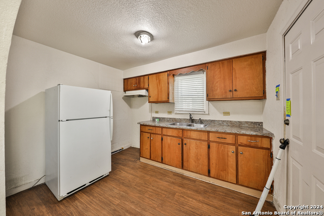 Image 22 of 40 For 406 Gardina St