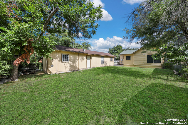 Image 39 of 40 For 406 Gardina St