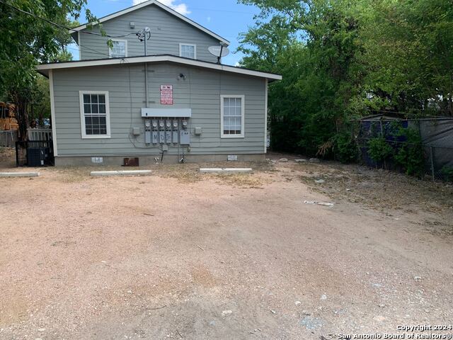 Image 12 of 12 For 816 Rivas St  B