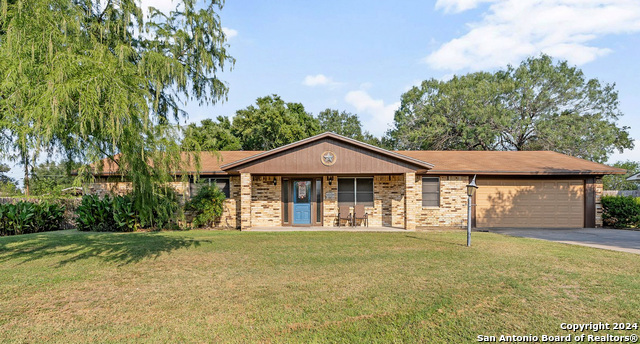 Details for 1610 Mesquite Ave, Three Rivers, TX 78071