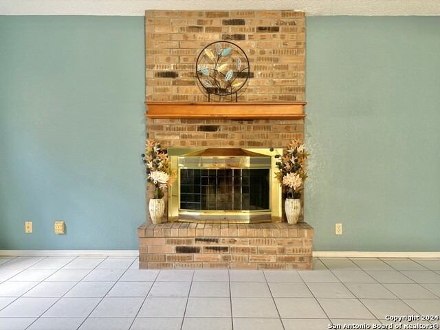 Image 4 of 18 For 1745 Broadmoor Dr