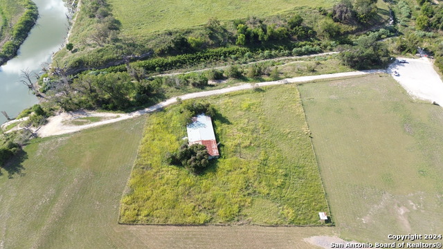Listing photo id 10 for 123 Tanglewood Trail