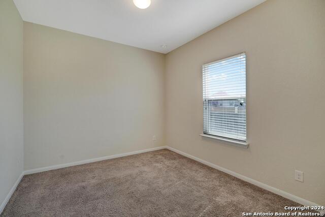 Listing photo id 26 for 8949 Elizabeth Park