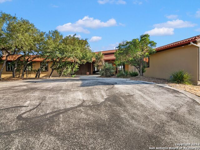 Listing photo id 5 for 169 Pr 1710