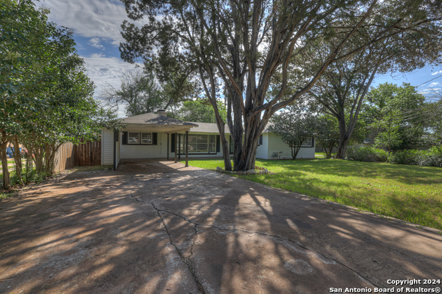 Details for 550 California Blvd, New Braunfels, TX 78130