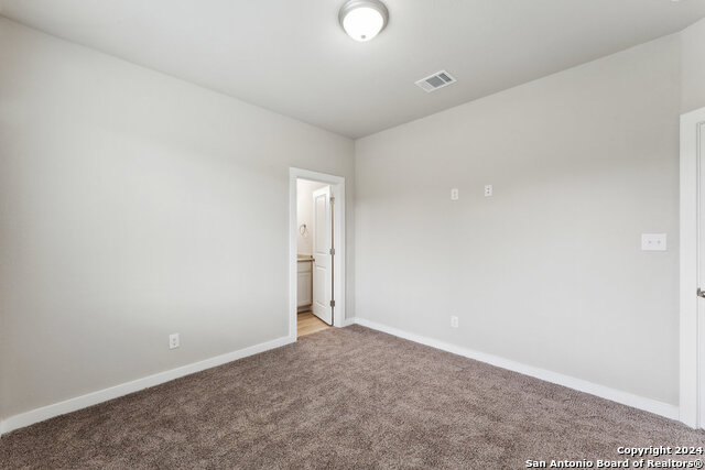 Image 11 of 41 For 21503 Sir Walter Ln