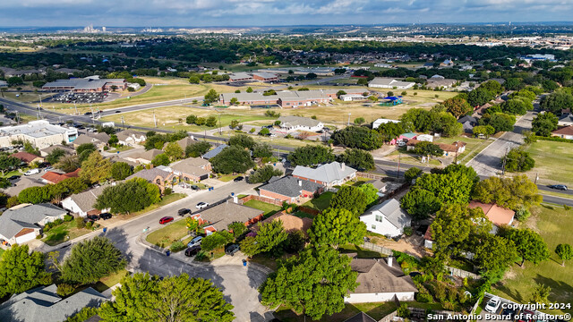 Listing photo id 37 for 2019 Stonecrest Path