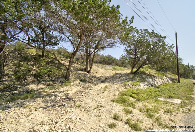 Listing photo id 4 for 107 Deer Hill