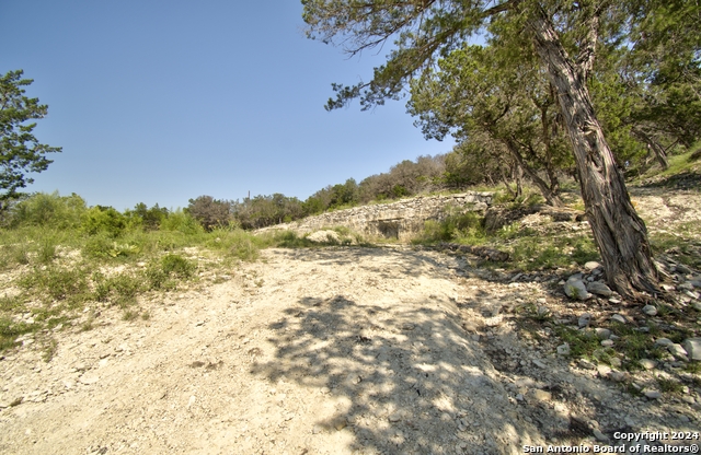 Listing photo id 8 for 109 Deer Hill
