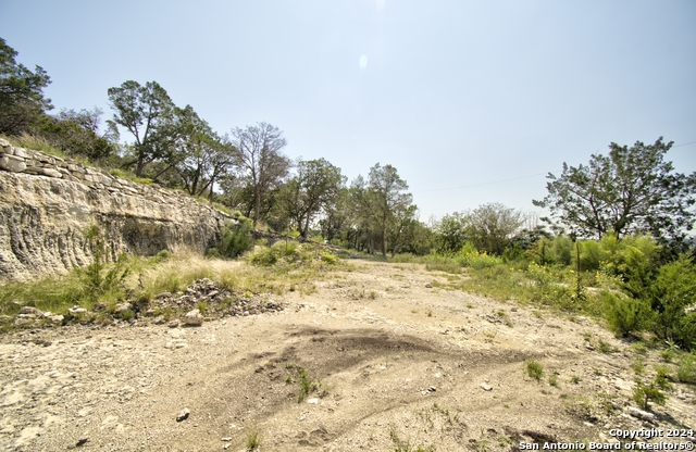 Listing photo id 1 for 109 Deer Hill