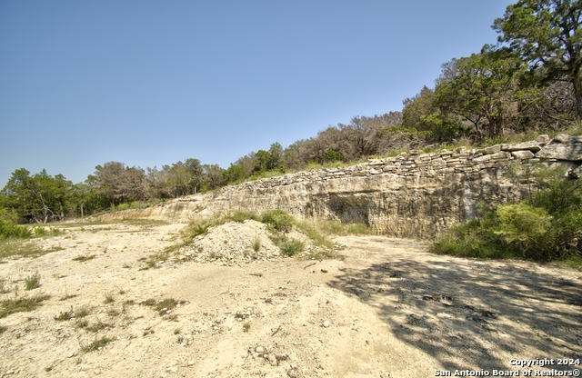 Listing photo id 6 for 109 Deer Hill