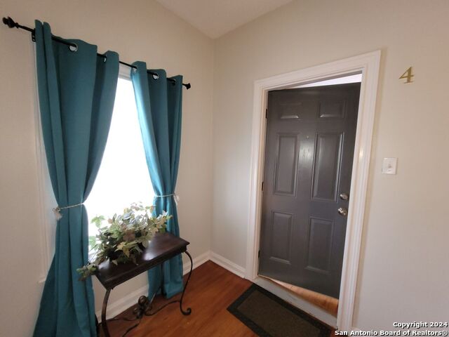 Image 2 of 16 For 1802 Gramercy Pl W 4