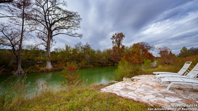 Listing photo id 45 for 801 Deer Run