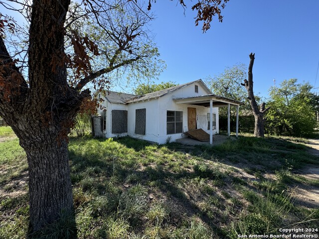 Details for 265 Prairie St, Uvalde, TX 78801