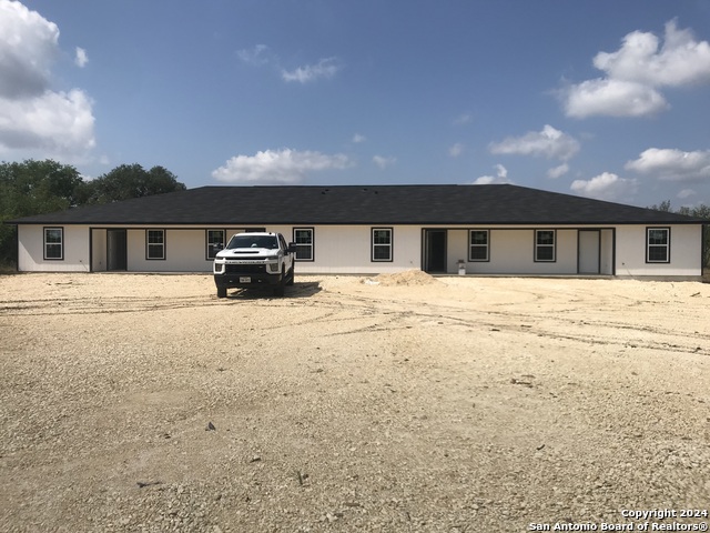 Details for 1006 Cr 4516, Castroville, TX 78009