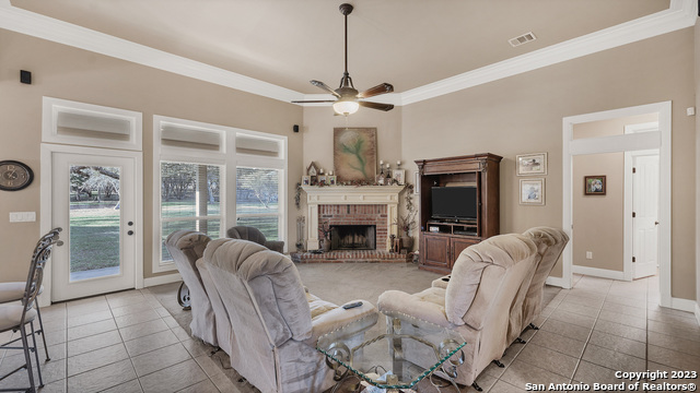 Image 11 of 65 For 2611 Kangaroo Ct