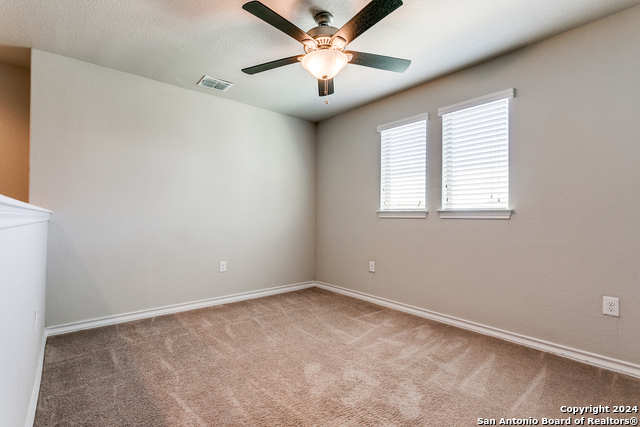 Listing photo id 9 for 10415 Francisco Way