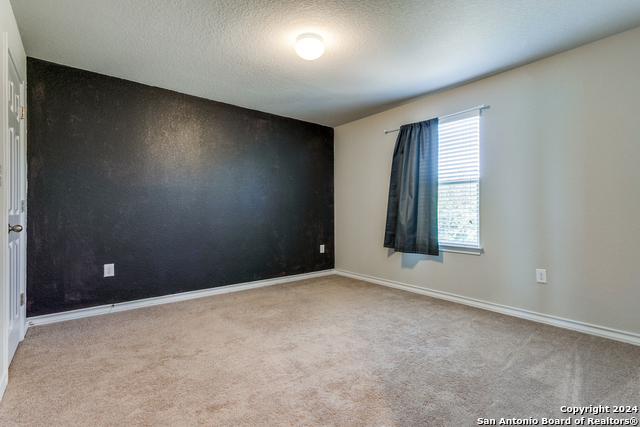 Listing photo id 13 for 10415 Francisco Way