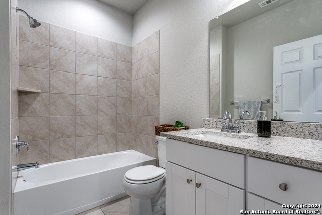 Listing photo id 16 for 10415 Francisco Way