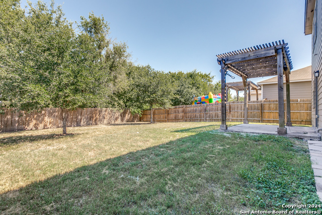 Listing photo id 20 for 10415 Francisco Way